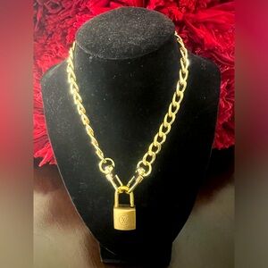 Vintage Louis Vuitton Unlocked Lock/No Key #219